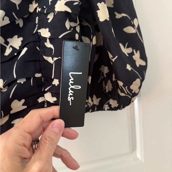 Lulus Two-Piece Skirt Set with Skirt and Crop Top Size S - Picture 3 of 13